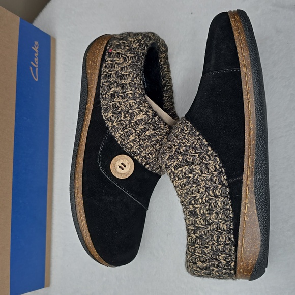 NIB Clarks Suede Women's Clog Slippers Black Sz 9 - Picture 7 of 10